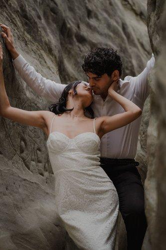 mobile - carousel-hero-element image-7