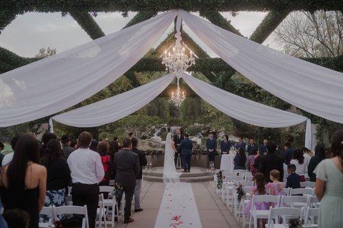 mobile - carousel-hero-element image-4